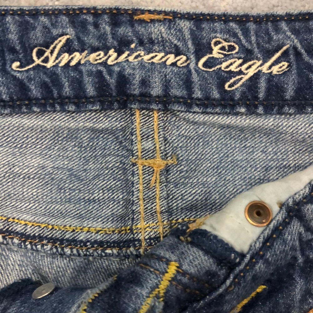 American Eagle Shorts - Picture 3 of 3